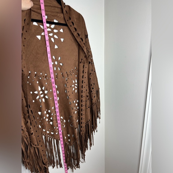 Steve Madden Brown Fringe Poncho. Festival/Shawl/Cover-up. - Picture 5 of 5
